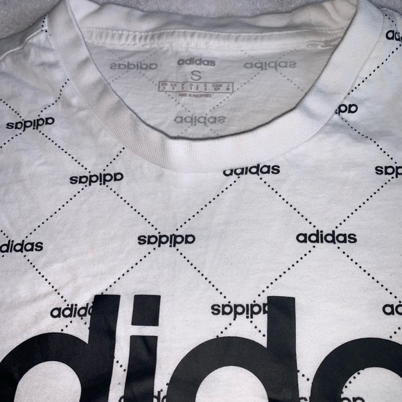 ADIDAS T shirt 🤍 - Picture 3 of 3